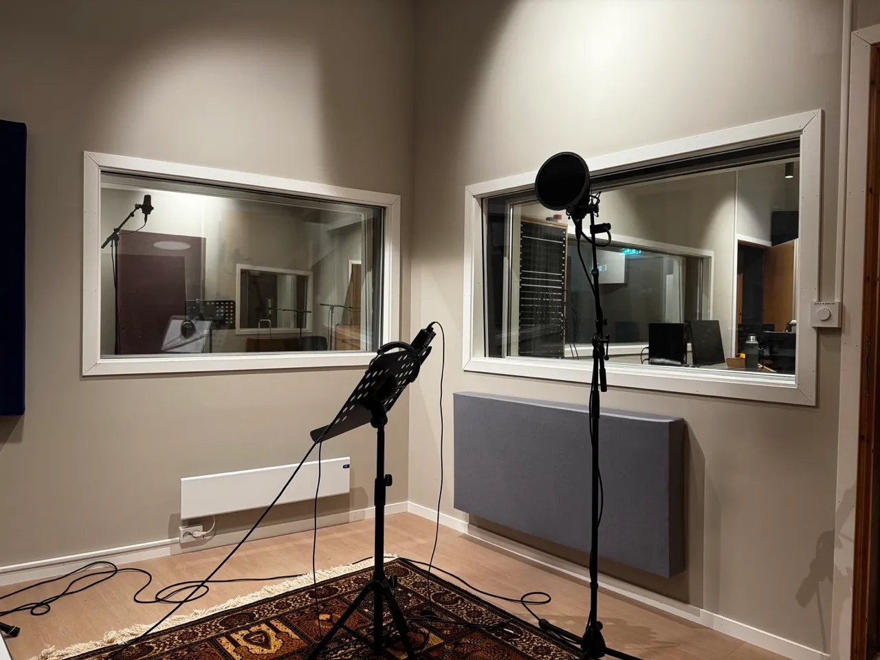 Sidestudio for mindre innspillinger og podkastproduksjon